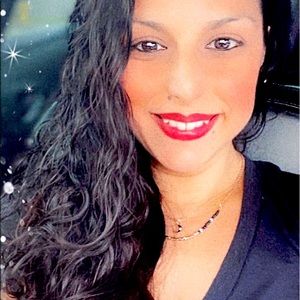 Meet your Posher, Abigail